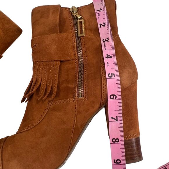 BCBGirls Inkie’s Brown Suede Fringe Roper Style Ankle Boots Side Zip Round Toe - Picture 12 of 14